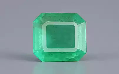 Emerald (Panna) - 2.75 Carats