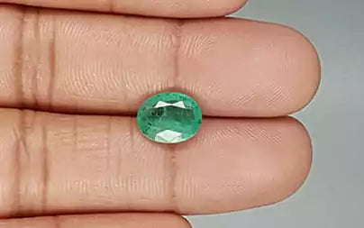 Emerald - 2.76 Carats (Panna - 3.01 Ratti)