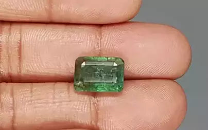 Emerald (Panna) - 4.49 Carats