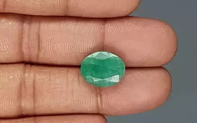 Emerald - 7.25 Carats (Panna - 7.90 Ratti)