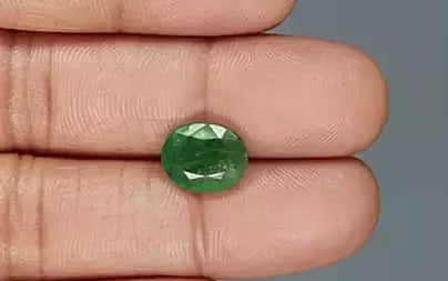 Emerald (Panna) - 3.35 Carats