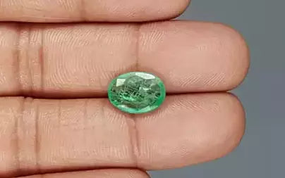 Emerald (Panna) - 3.30 Carats