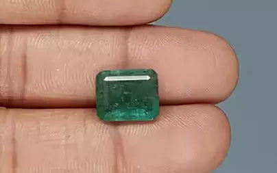 Emerald (Panna) - 5.75 Carats