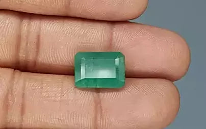 Emerald - 7.34 Carats (Panna - 8.00 Ratti)
