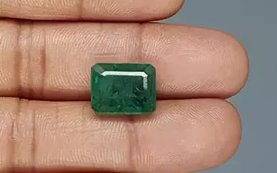 Emerald - 8.25 Carats (Panna - 8.99 Ratti)