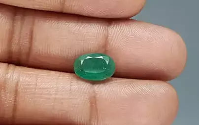 Emerald (Panna) - 2.85 Carats