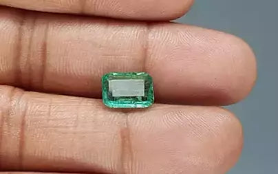 Emerald (Panna) - 2.95 Carats