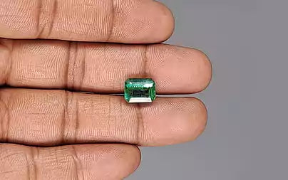 Emerald - 4.17 Carats (Panna - 4.55 Ratti)