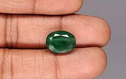 Emerald - 7.13 Carats (Panna - 7.77 Ratti)