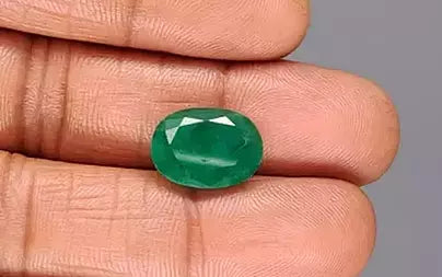 Emerald - 6.01 Carats (Panna - 6.55 Ratti)