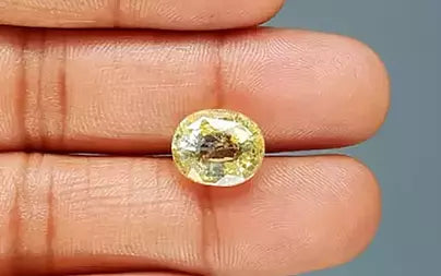 Yellow Topaz - 7.83 Carats