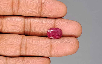 Ruby (Manik) Gemstone - 5.5 Carats