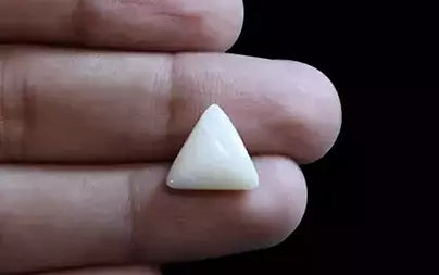 Opal - 3.64 Carats (Dudhiya Pathar - 3.97 Ratti)