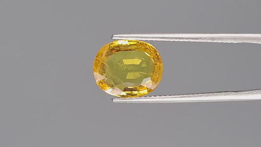 Yellow Sapphire (Pukhraj) - 4.07 Carats