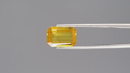 Yellow Sapphire - 4.05 Carats (Pukhraj - 4.41 Ratti)