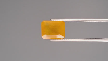Yellow Sapphire - 9.06 Carats (Pukhraj - 9.88 Ratti)