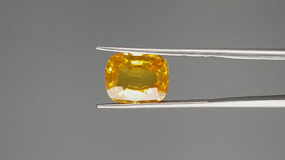 Yellow Sapphire - 6.15 Carats (Pukhraj - 6.70 Ratti)