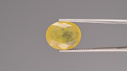 Yellow Sapphire - 5.40 Carats (Pukhraj - 5.89 Ratti)