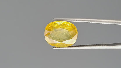 Yellow Sapphire - 6.71 Carats (Pukhraj - 7.31 Ratti)
