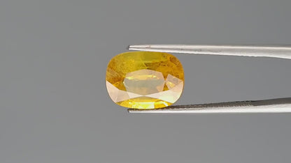 Yellow Sapphire - 6.20 Carats (Pukhraj - 6.76 Ratti)