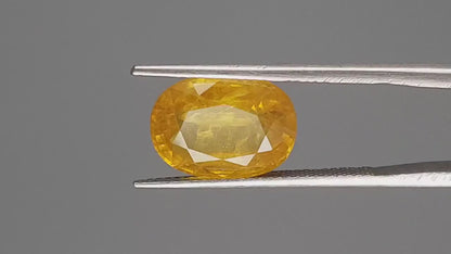 Yellow Sapphire - 6.88 Carats (Pukhraj - 7.50 Ratti)
