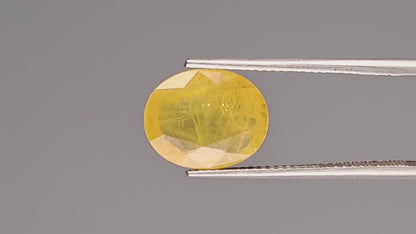 Yellow Sapphire - 5.03 Carats (Pukhraj - 5.48 Ratti)