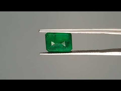 Emerald (Panna) - 2.39 Carats