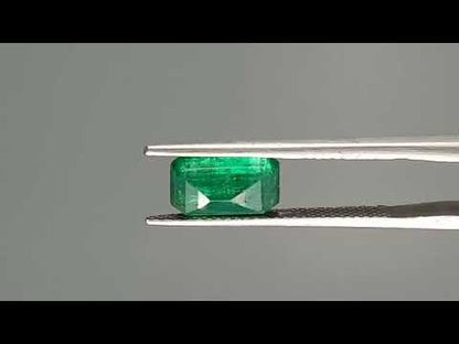 Emerald (Panna) - 1.81 Carats