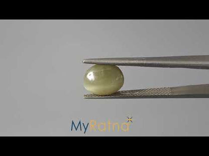Cat's Eye - 2.64 Carats (Lahsuniya - 2.88 Ratti)