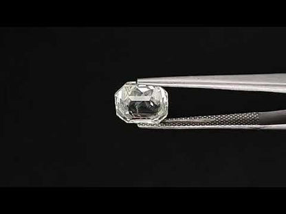 White Sapphire - 3.67 Carats (Safed Pukhraj - 4.00 Ratti)