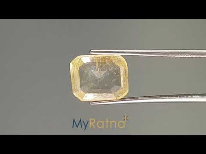 Yellow Topaz - 3.71 Carats