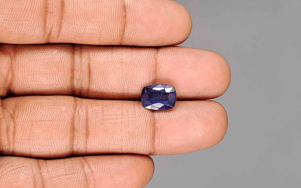 Blue Sapphire (Neelam) Gemstone - 4.55 Carats