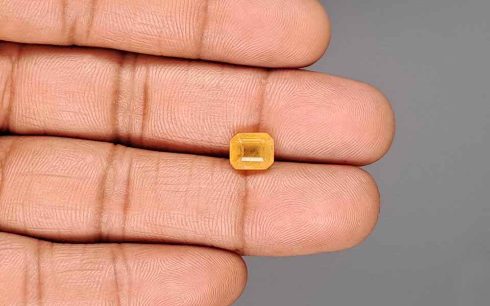 Yellow Sapphire (Pukhraj) Gemstone - 2.86 Carats