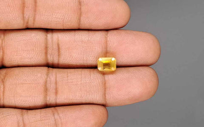 Yellow Sapphire (Pukhraj) Gemstone - 3.68 Carats