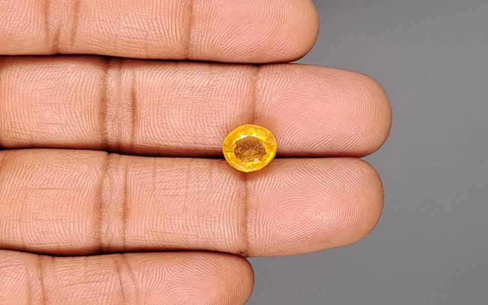 Yellow Sapphire (Pukhraj) Gemstone - 4.48 Carats