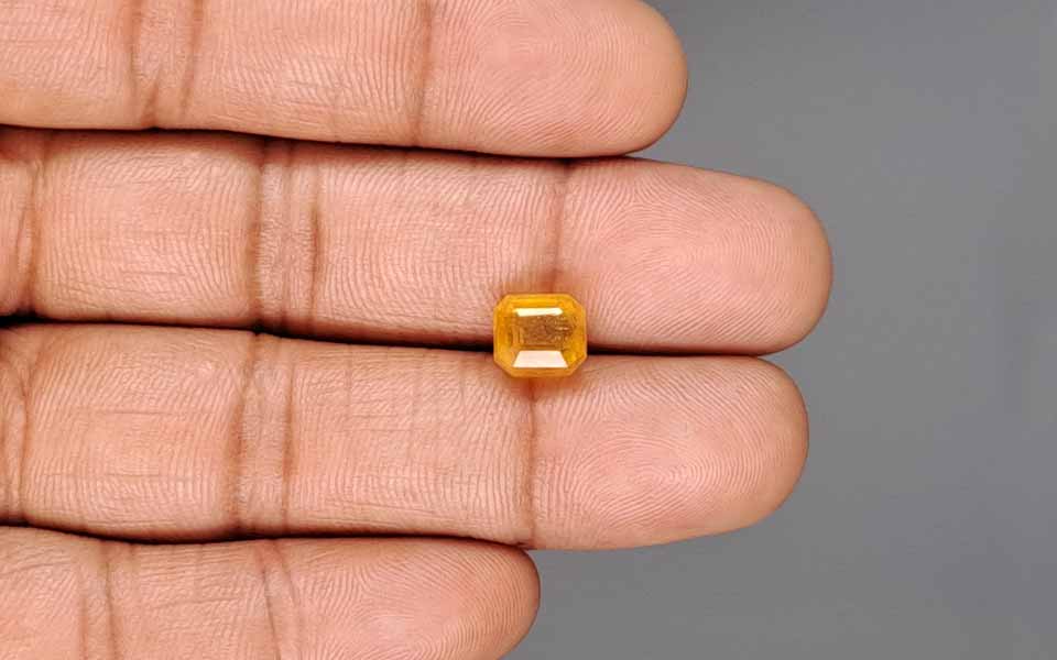 Yellow Sapphire (Pukhraj) Gemstone - 4.5 Carats