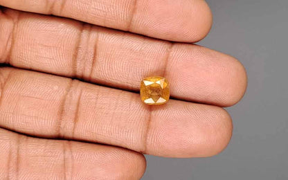 Yellow Sapphire (Pukhraj) Gemstone - 4.72 Carats