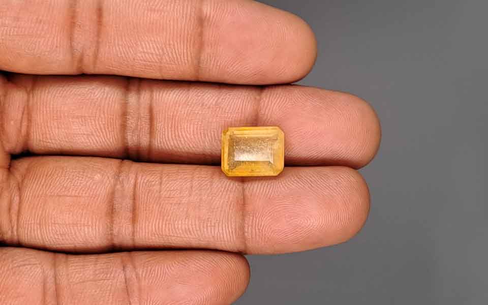 Yellow Sapphire (Pukhraj) Gemstone - 6.75 Carats