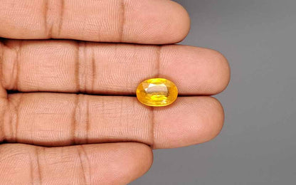 Yellow Sapphire (Pukhraj) Gemstone - 6.77 Carats