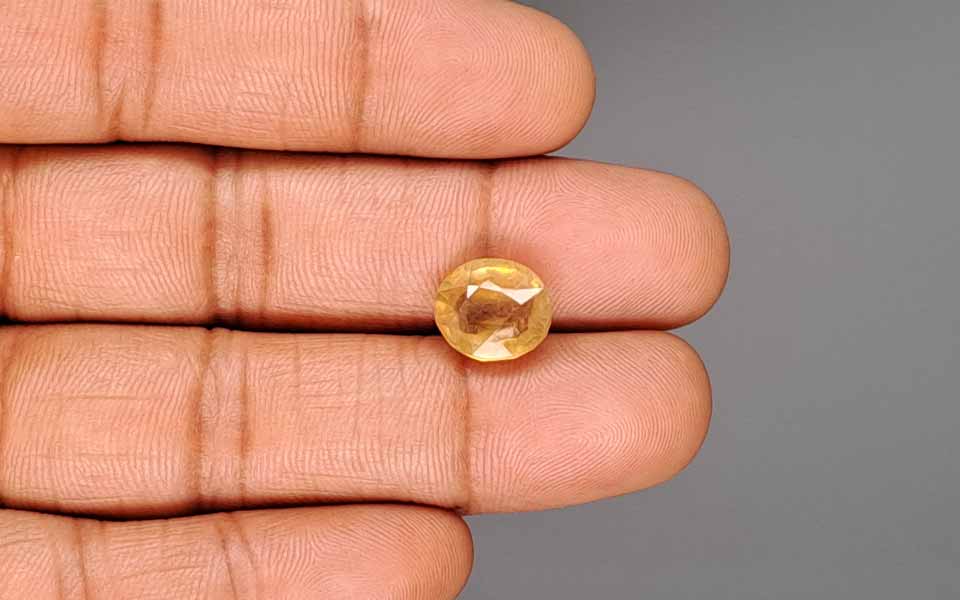 Yellow Sapphire (Pukhraj) Gemstone - 6.81 Carats