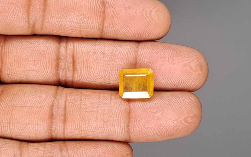Yellow Sapphire (Pukhraj) Gemstone - 7.15 Carats