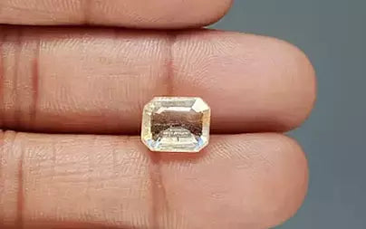 Yellow Topaz - 5.05 Carats