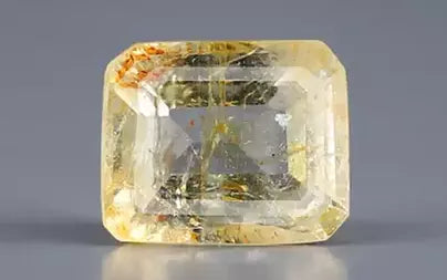 Yellow Topaz - 3.31 Carats