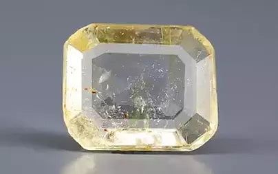 Yellow Topaz - 3.71 Carats
