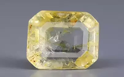 Yellow Topaz - 3.28 Carats