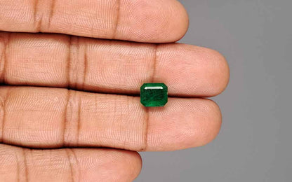 Emerald (Panna) Gemstone - 2.36 Carats