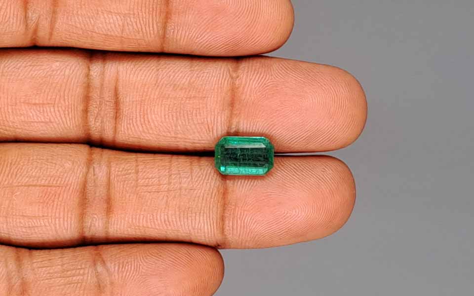 Emerald (Panna) Gemstone - 2.58 Carats