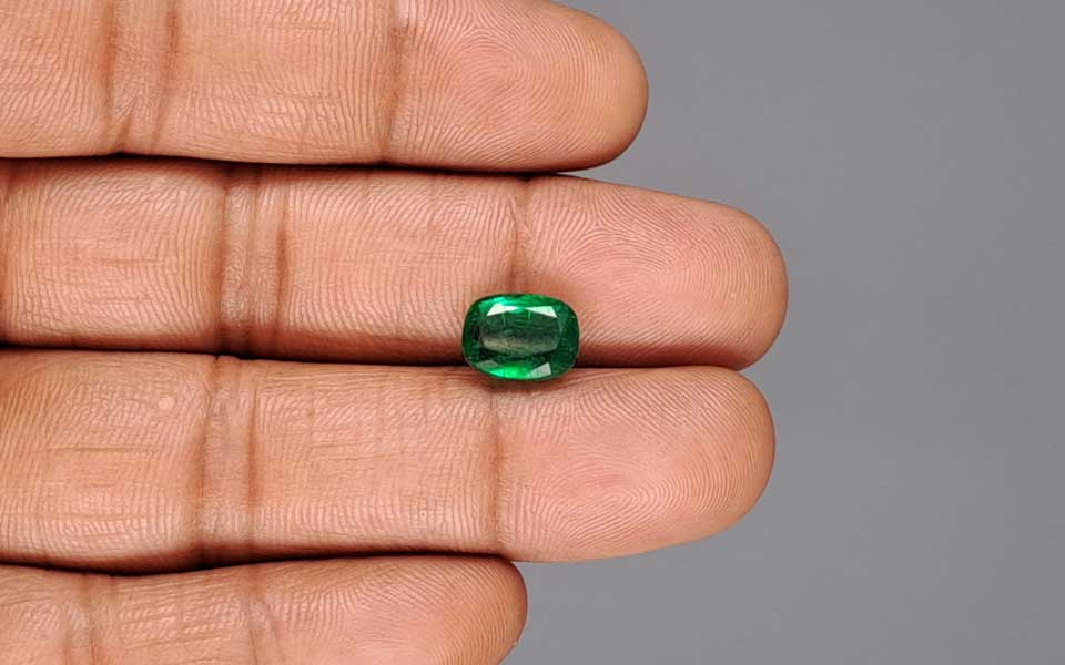 Emerald (Panna) Gemstone - 2.72 Carats