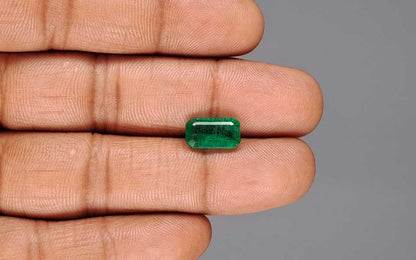 Emerald (Panna) Gemstone - 2.89 Carats