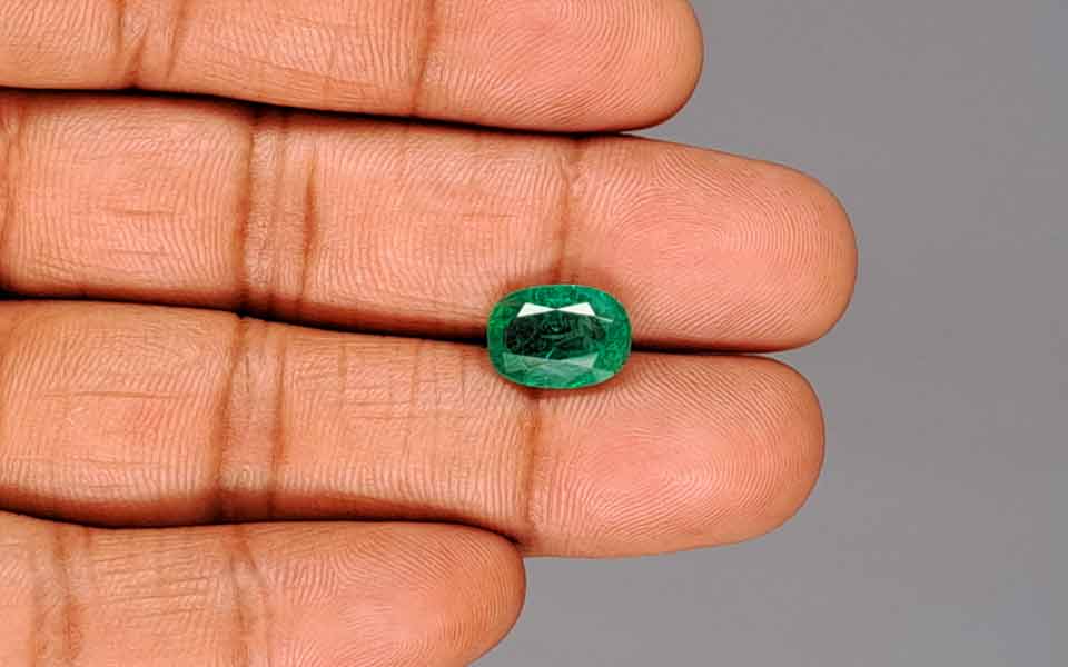 Emerald (Panna) Gemstone - 3.27 Carats
